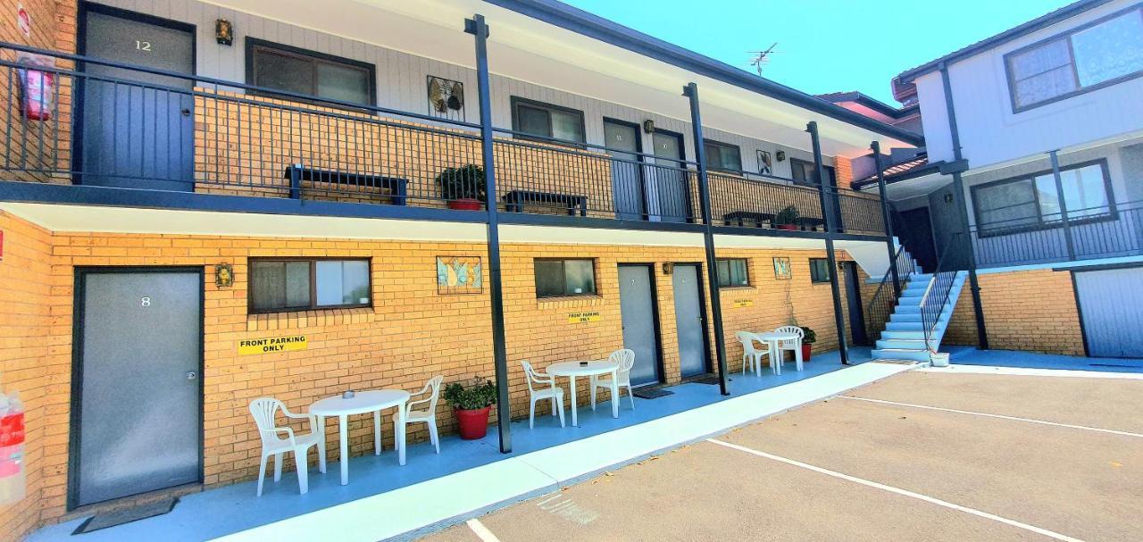 Young Goldrush Motel Exterior foto