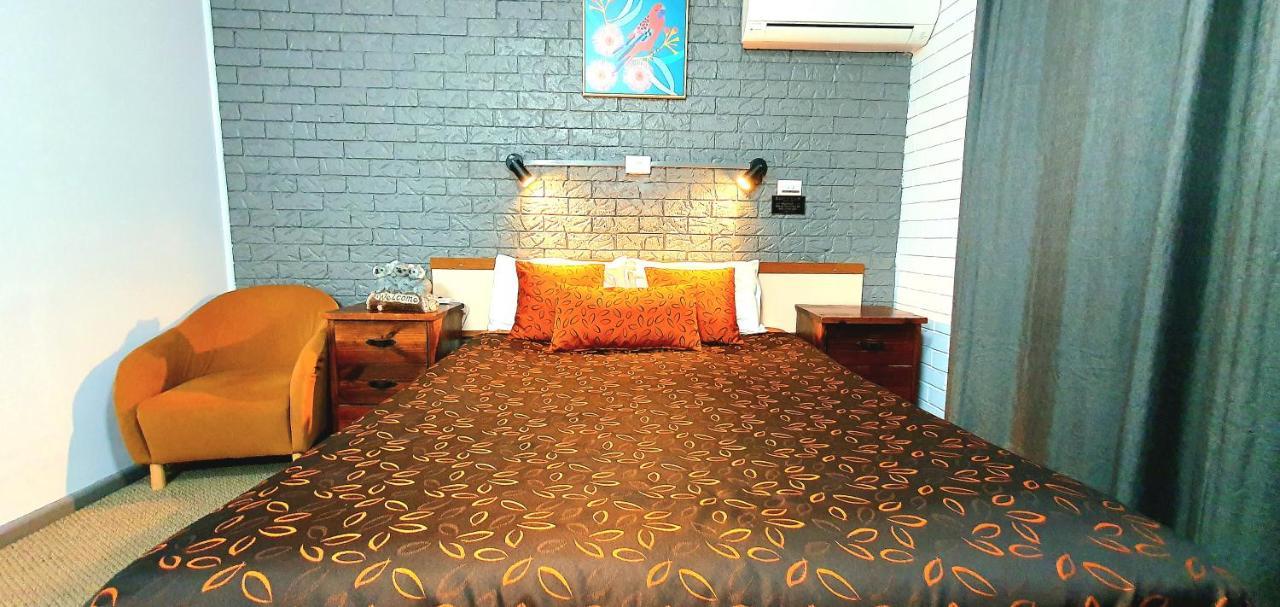 Young Goldrush Motel Exterior foto